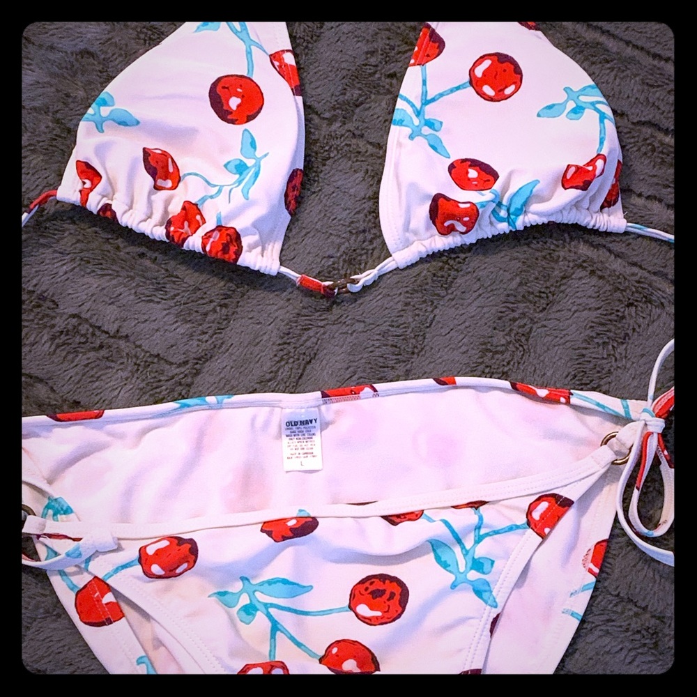 Old navy cherry 🍒 swimsuit